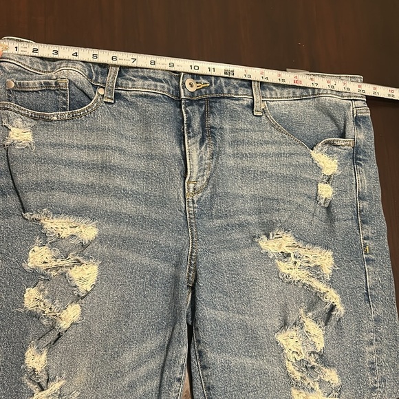 Torrid High Rise Distressed Straight Leg Jeans Size 16R - Picture 6 of 11